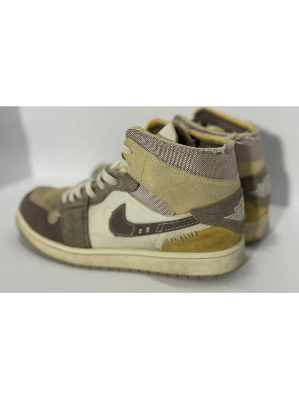 Nike Air Jordan 1 Inside Out Craft Taupe Haze Sneaker DM9652 102 Men's Size 12